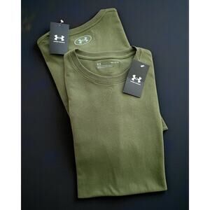 Set of 2 NWT Under Armour Men’s Long Sleeve Athletic Shirts Olive UM0707 Size M